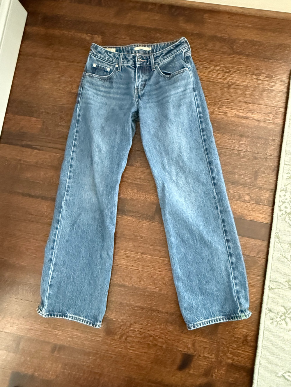 Levi's Medium Blue Straight Leg Women's Jeans
